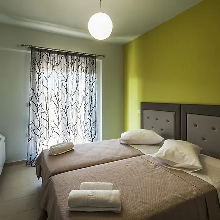 4 Seasons Villas Plataria Room photo