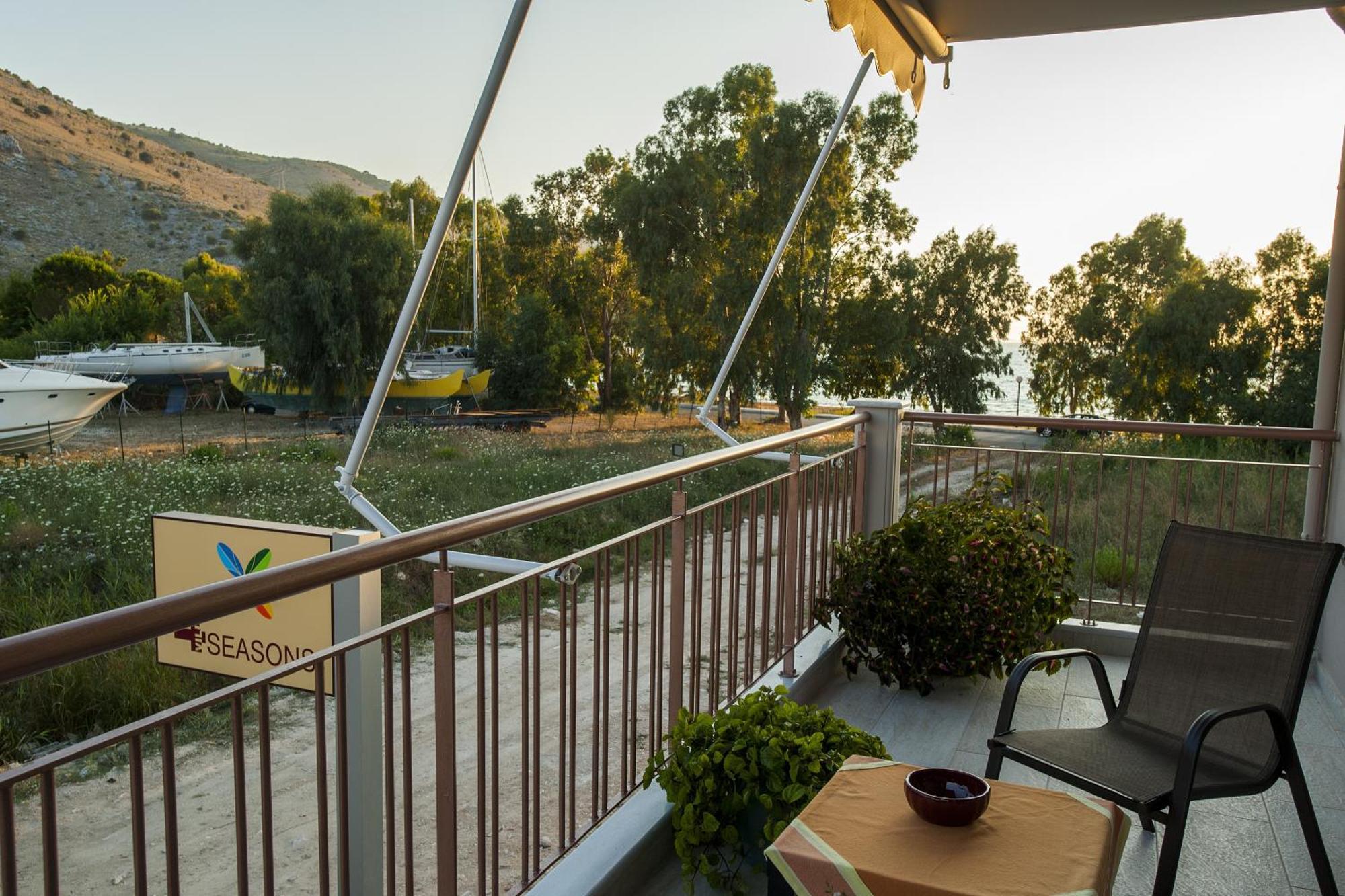 4 Seasons Holiday home Plataria